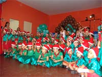 Colégio Monsenhor Gens faz festa