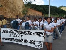Alunos promovem conscientização contra a dengue