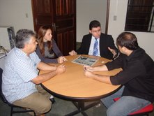 Reis e Abrahão confirmam presença em debate